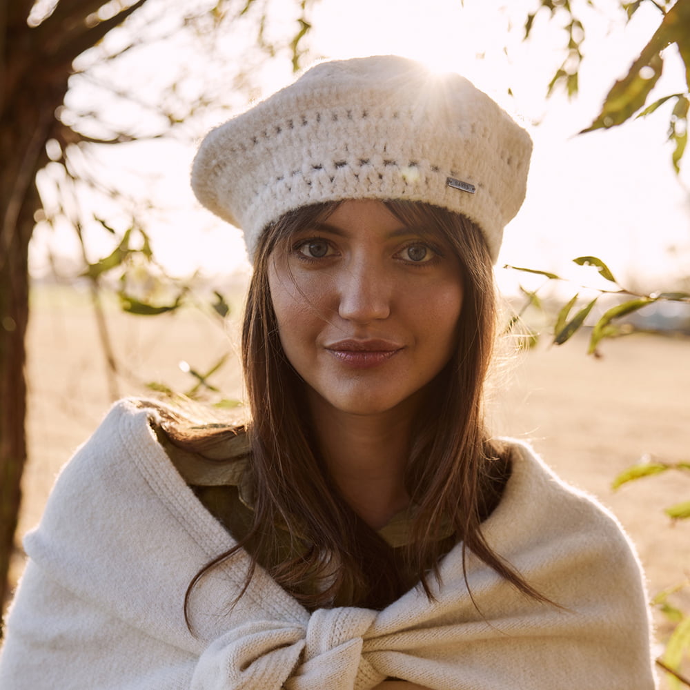 Béret Tricoté Main Recyclé Chrostelle crème BARTS