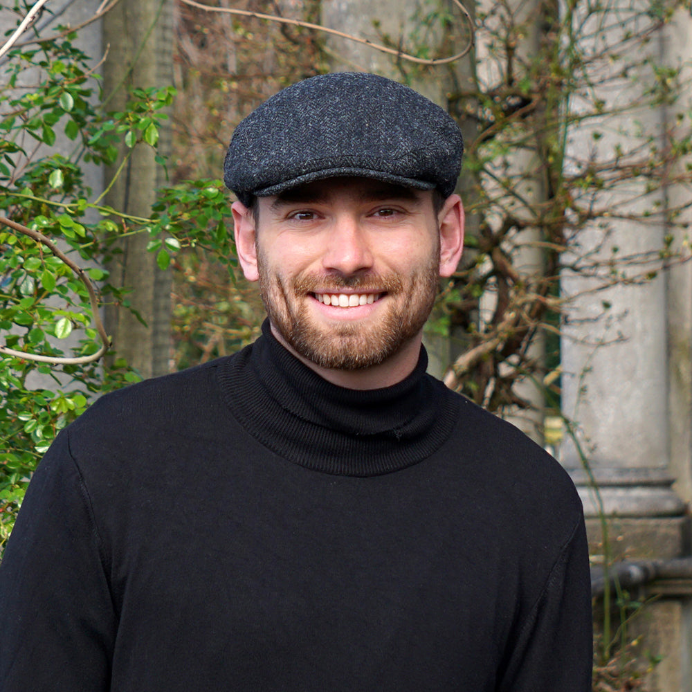 Casquette Plate en HARRIS TWEED à Chevrons Dunvegan noir-anthracite JAXON & JAMES