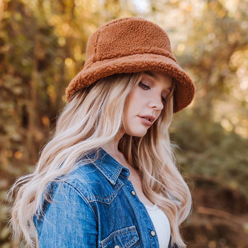 Chapeau Bob en Fausse Fourrure Sherpa Kirsten rouille SCALA