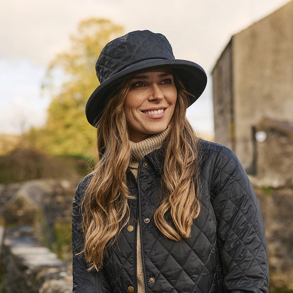 Chapeau Bob Matelassé en Coton Ciré Britannique noir FAILSWORTH