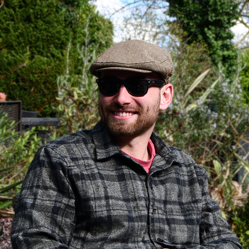 Casquette Plate à Chevrons marron foncé JAXON & JAMES - VENTE EN GROS