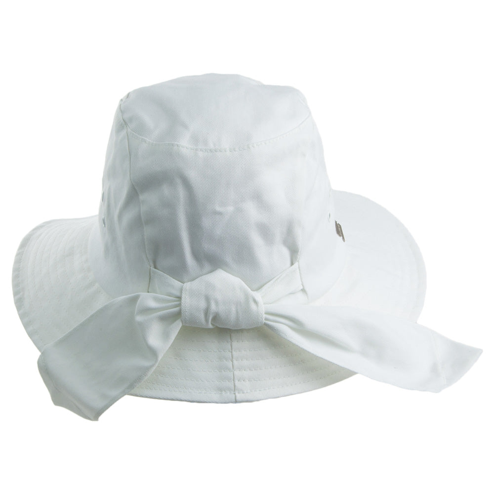 Chapeau Cloche Knotted blanc BETMAR