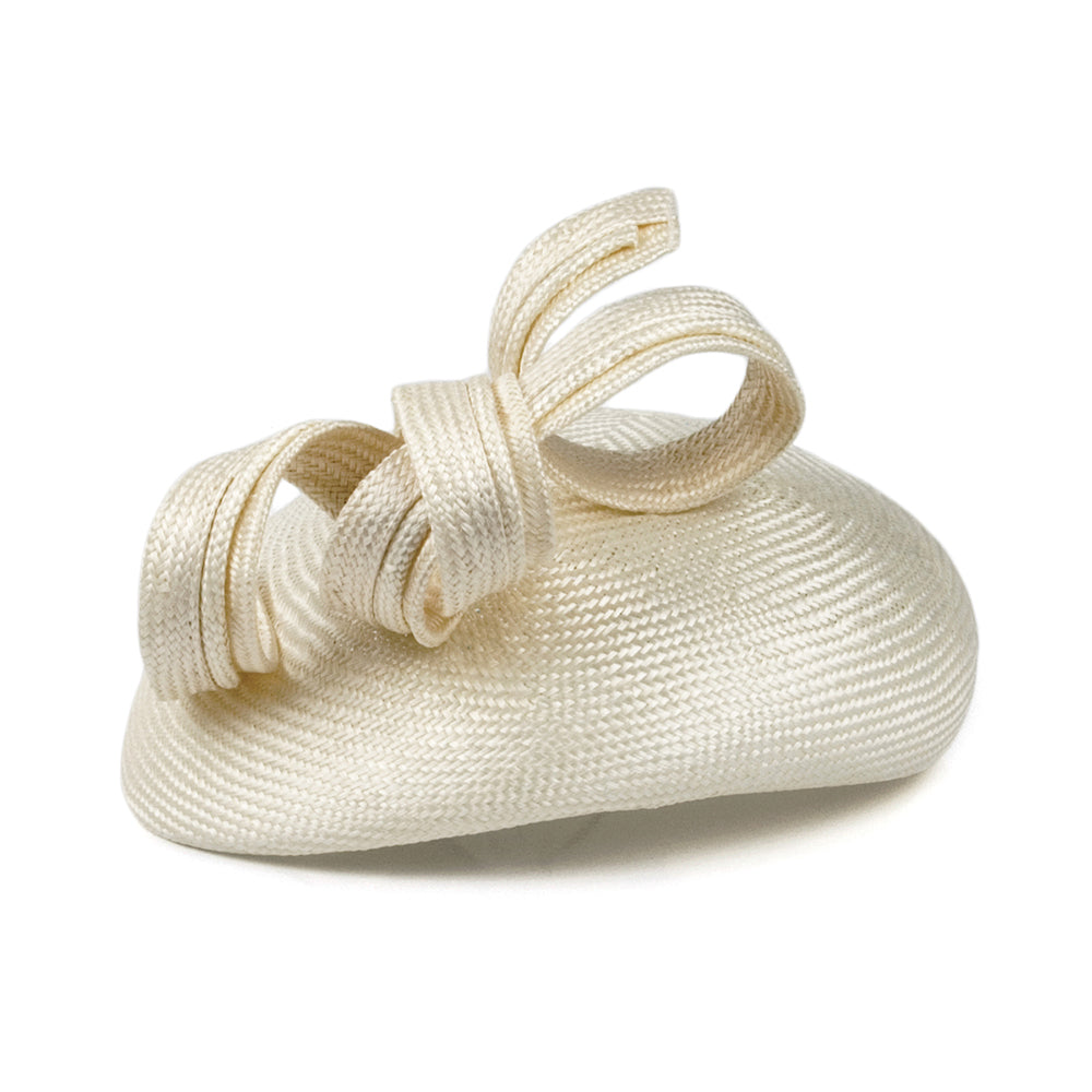 Chapeau Calot en Paille Duchesse De Cambridge ivoire WHITELEY