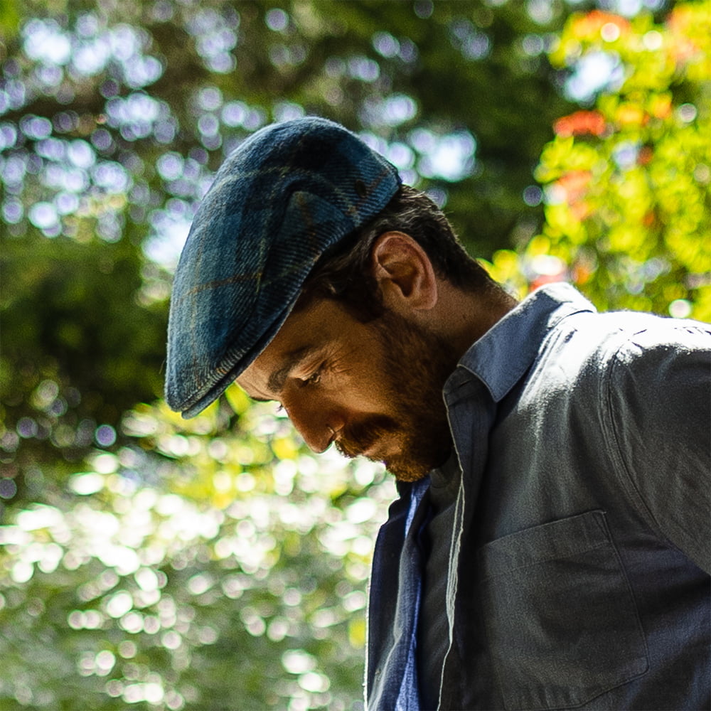 Casquette Plate en HARRIS TWEED Bay River bleu-bleu marine JAXON & JAMES