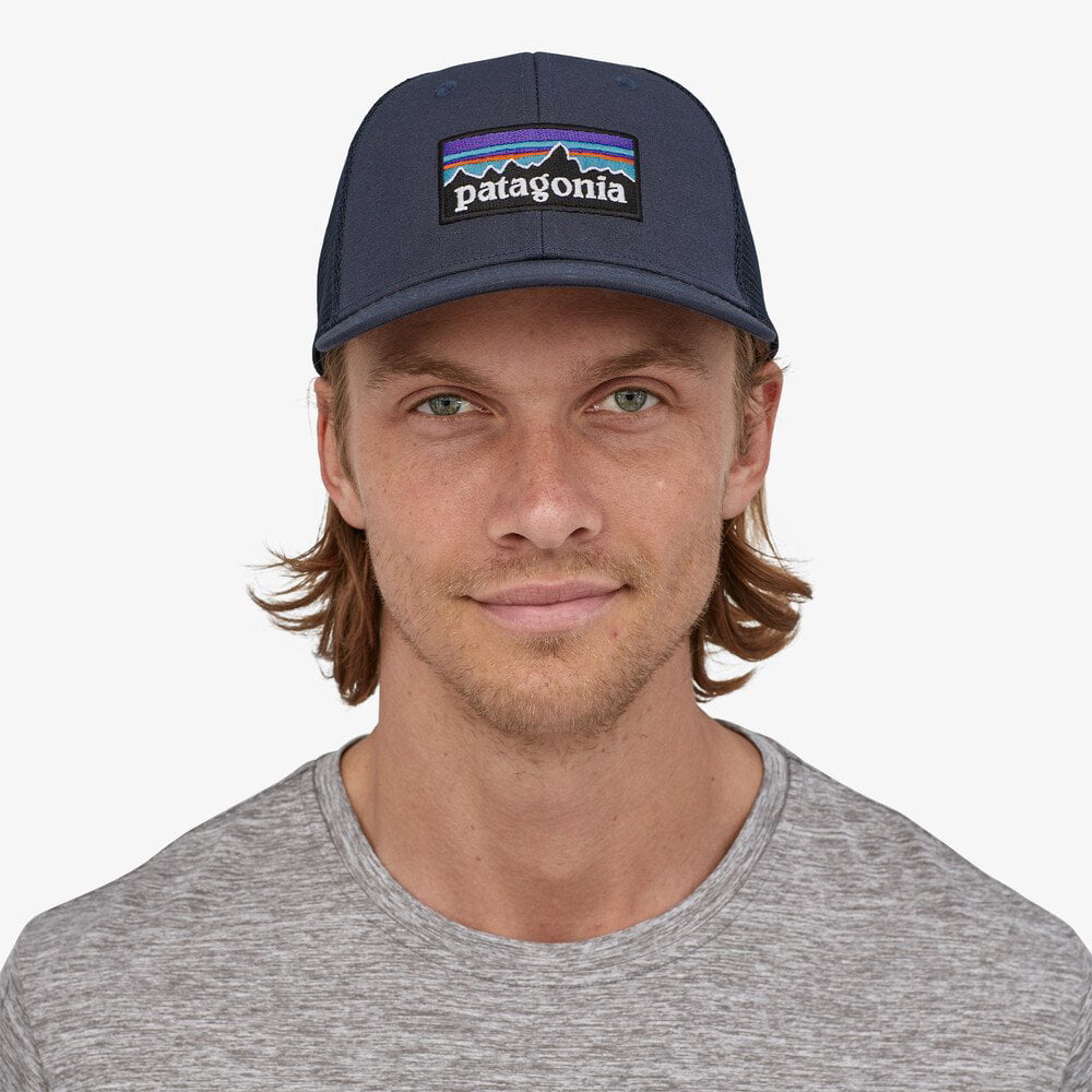 Casquette Trucker en Coton Bio P-6 Logo bleu marine PATAGONIA