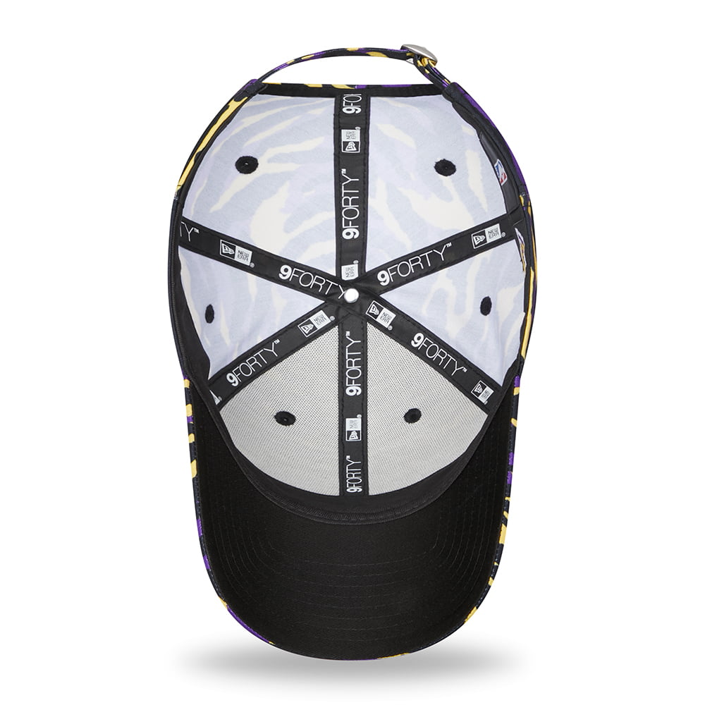Casquette 9FORTY NBA AOP Camo Print L.A. Lakers violet NEW ERA