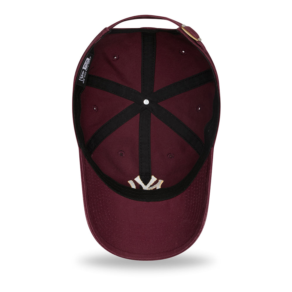 Casquette 9TWENTY MLB League Essential NY Yankees bordeaux délavé NEW ERA