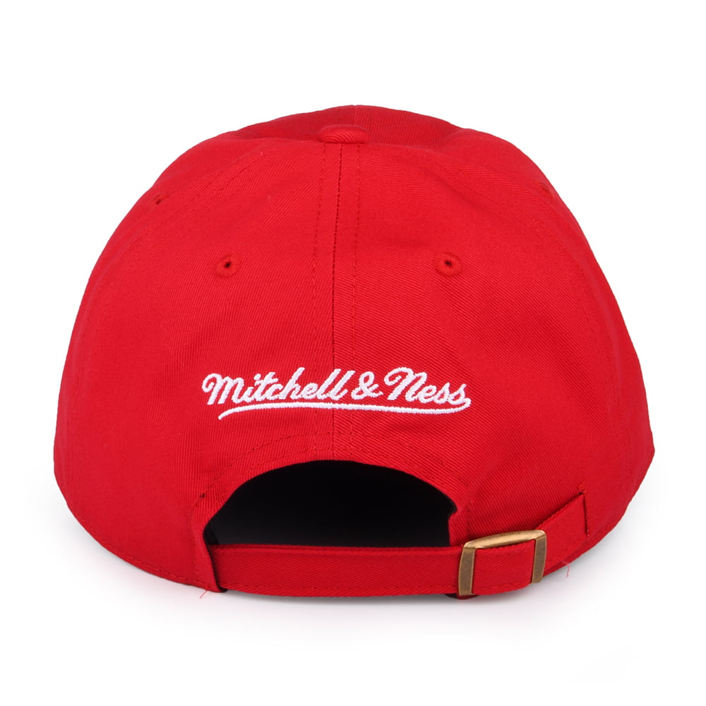 Casquette Strapback NBA Team Ground HWC Atlanta Hawks rouge MITCHELL & NESS