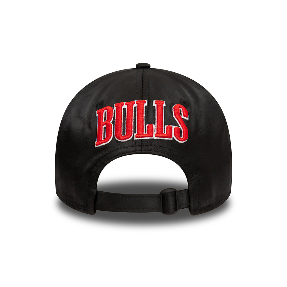 Casquette 9TWENTY NBA Satin Chicago Bulls noir NEW ERA