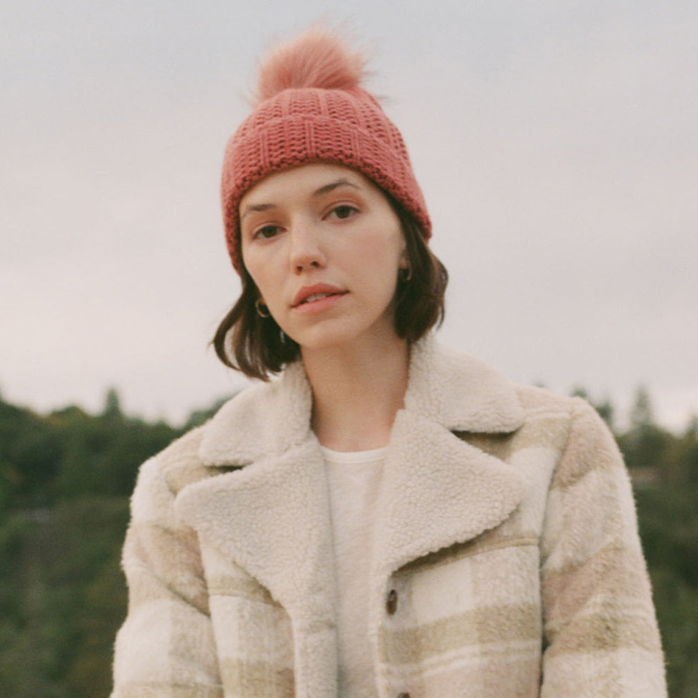 Bonnet à Pompon en Fausse Fourrure Alison abricot BRIXTON