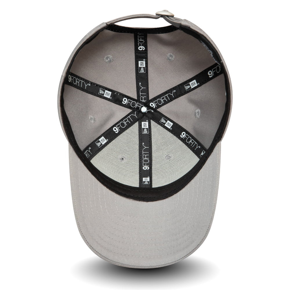 Casquette Enfant 9FORTY Disney Reine Des Neiges Logo Anna gris NEW ERA