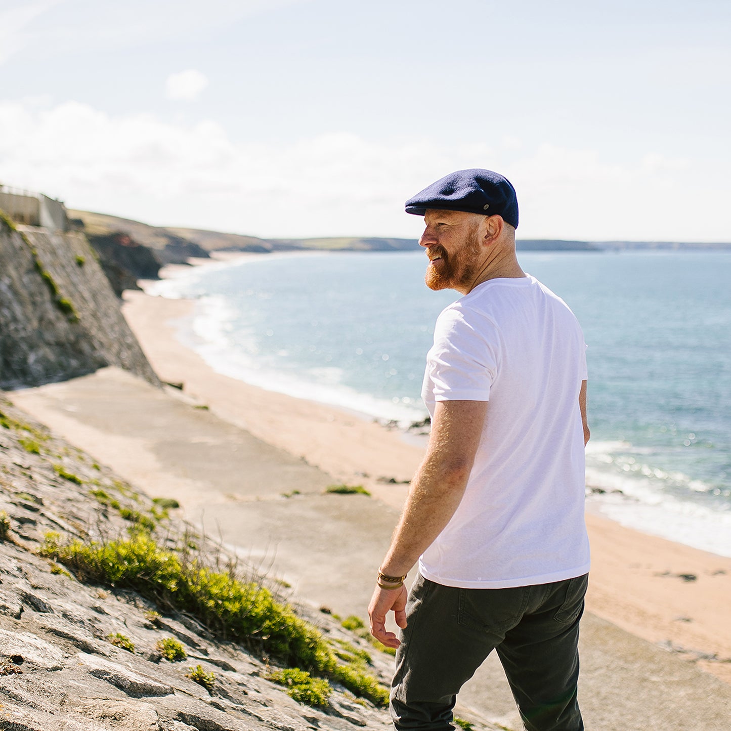 Casquette Plate Classic en Laine bleu marine JAXON & JAMES - VENTE EN GROS