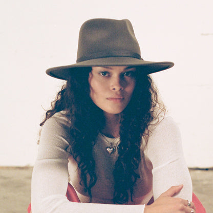 Chapeau Fedora en Laine Feutrée Pliable Joanna gris foncé BRIXTON