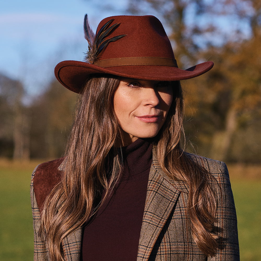 Chapeau Australien Hydrofuge en Laine Feutrée Avec Plumes rouille FAILSWORTH