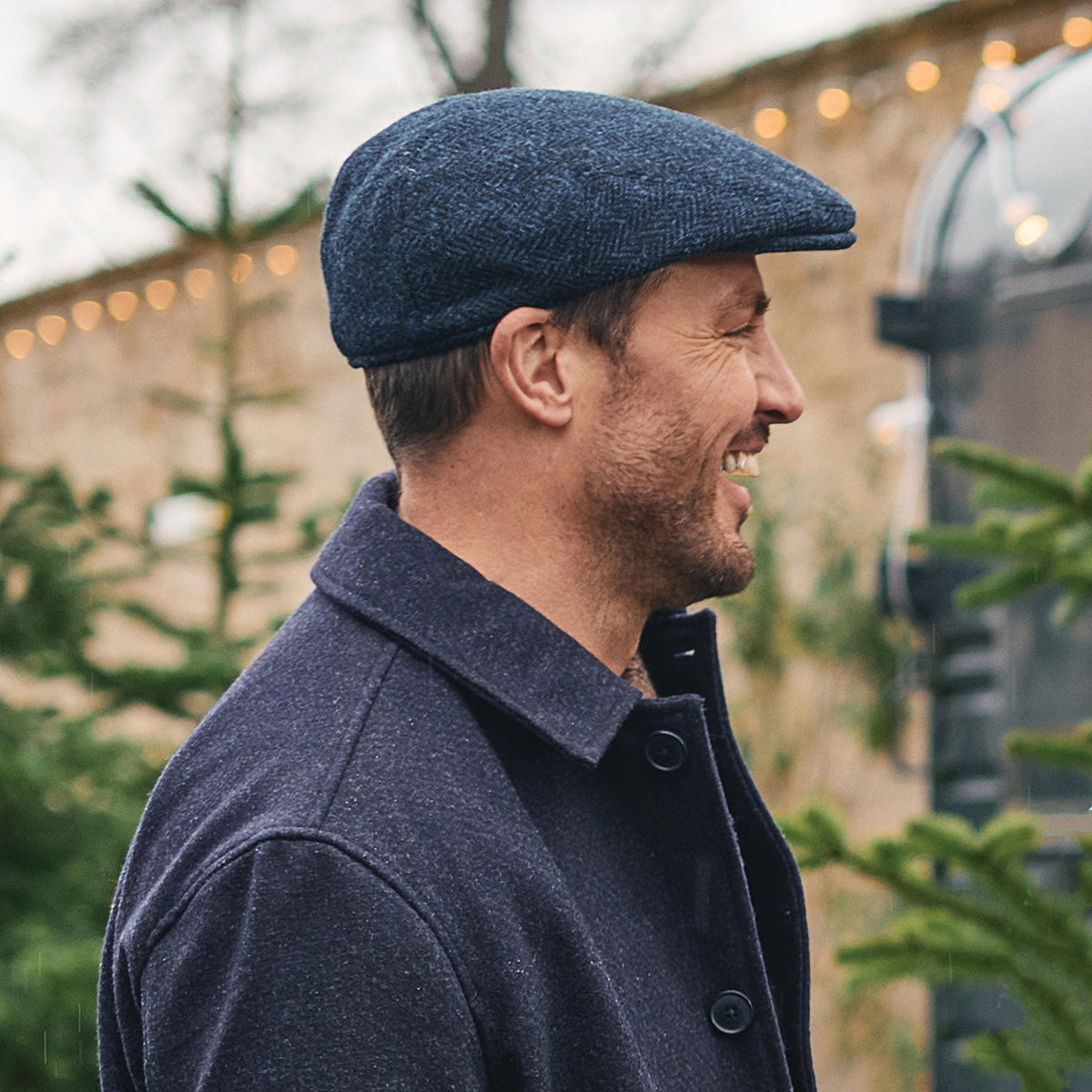 Casquette Plate en HARRIS TWEED à Chevrons Stornoway bleu FAILSWORTH
