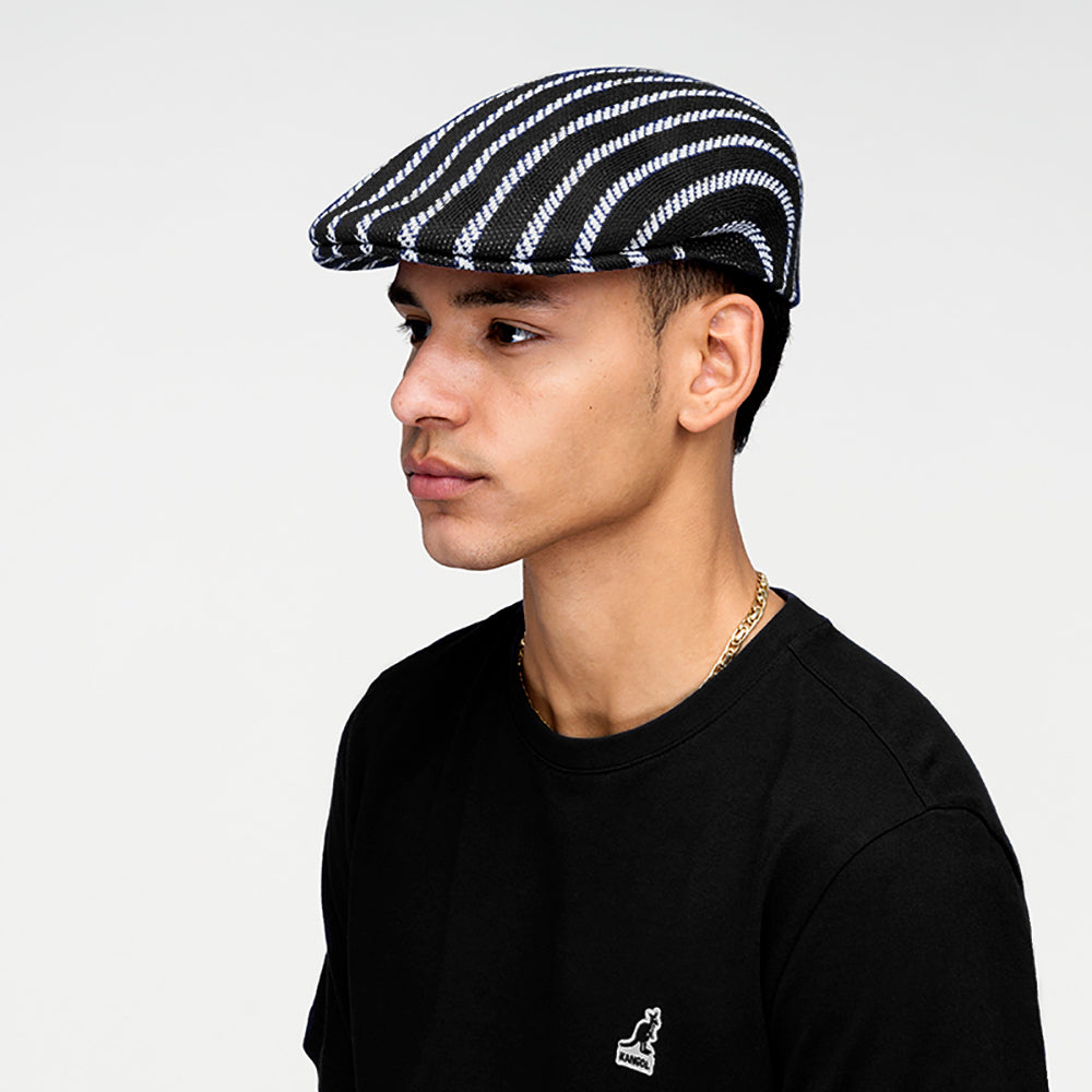 Casquette Plate Twist Stripe 504 noir-blanc KANGOL
