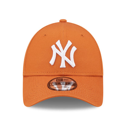 Casquette 9FORTY New York Yankees MLB League Essential ocre-blanc NEW ERA