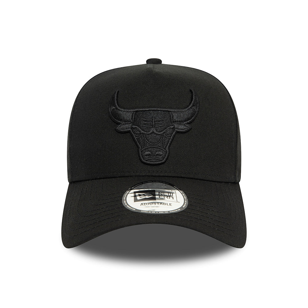 Casquette Snapback NBA Monochrome A-Frame Chicago Bulls noir sur noir NEW ERA