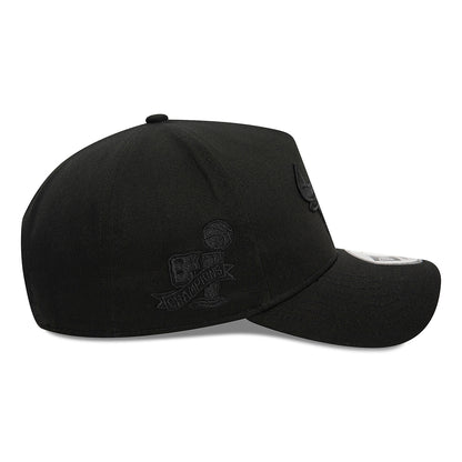 Casquette Snapback NBA Monochrome A-Frame Chicago Bulls noir sur noir NEW ERA
