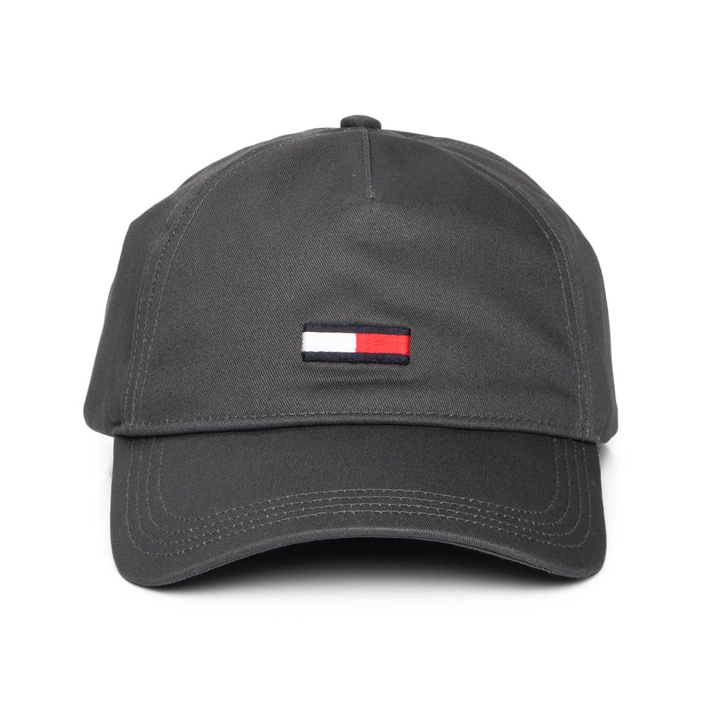 Casquette TJM Elongated Flag gris foncé TOMMY HILFIGER