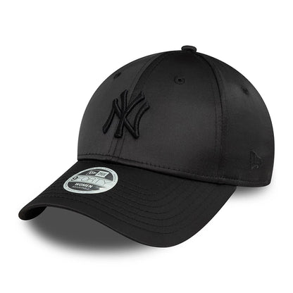 Casquette Femme 9FORTY MLB Satin New York Yankees noir sur noir NEW ERA
