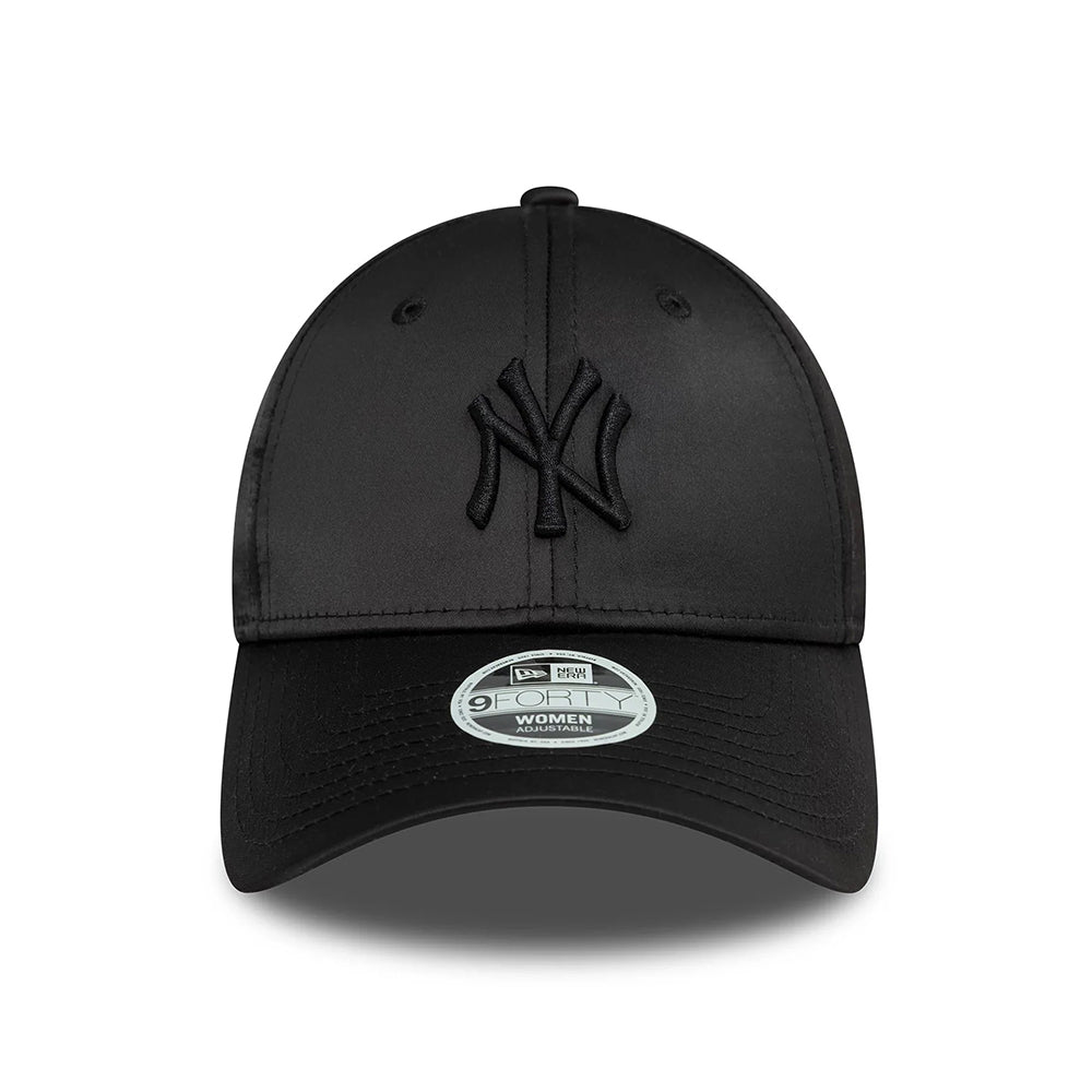 Casquette Femme 9FORTY MLB Satin New York Yankees noir sur noir NEW ERA