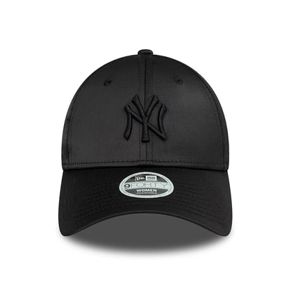 Casquette Femme 9FORTY MLB Satin New York Yankees noir sur noir NEW ERA