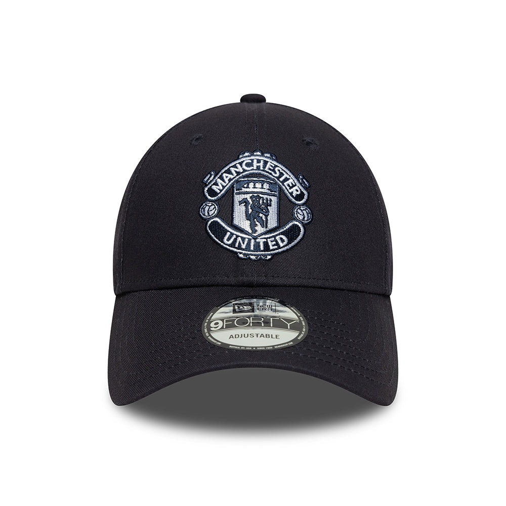 Casquette 9FORTY Seasonal Manchester United FC bleu marine sur bleu marine NEW ERA