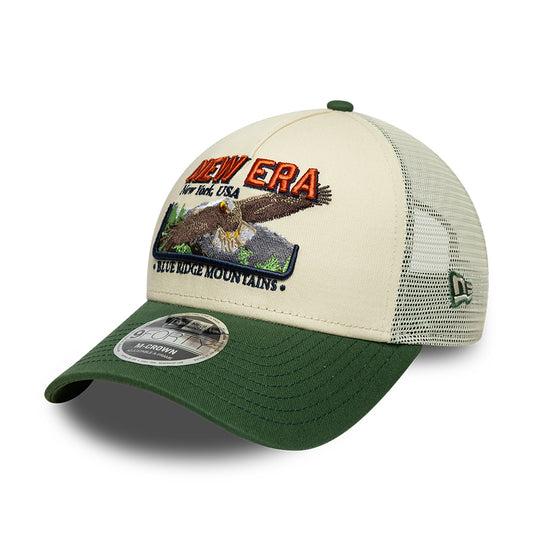 Casquette Trucker A-Frame 9FORTY M-Crown Outdoor Graphic crème-vert foncé NEW ERA