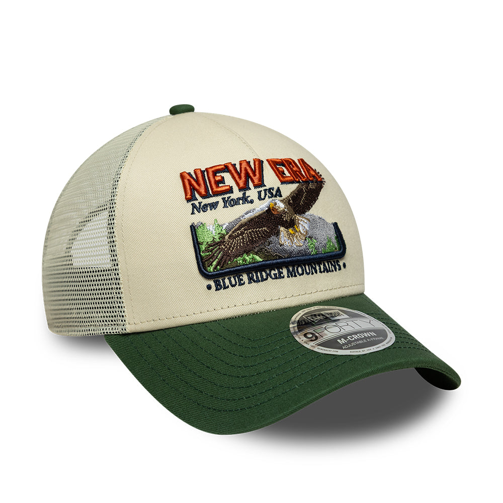 Casquette Trucker A-Frame 9FORTY M-Crown Outdoor Graphic crème-vert foncé NEW ERA