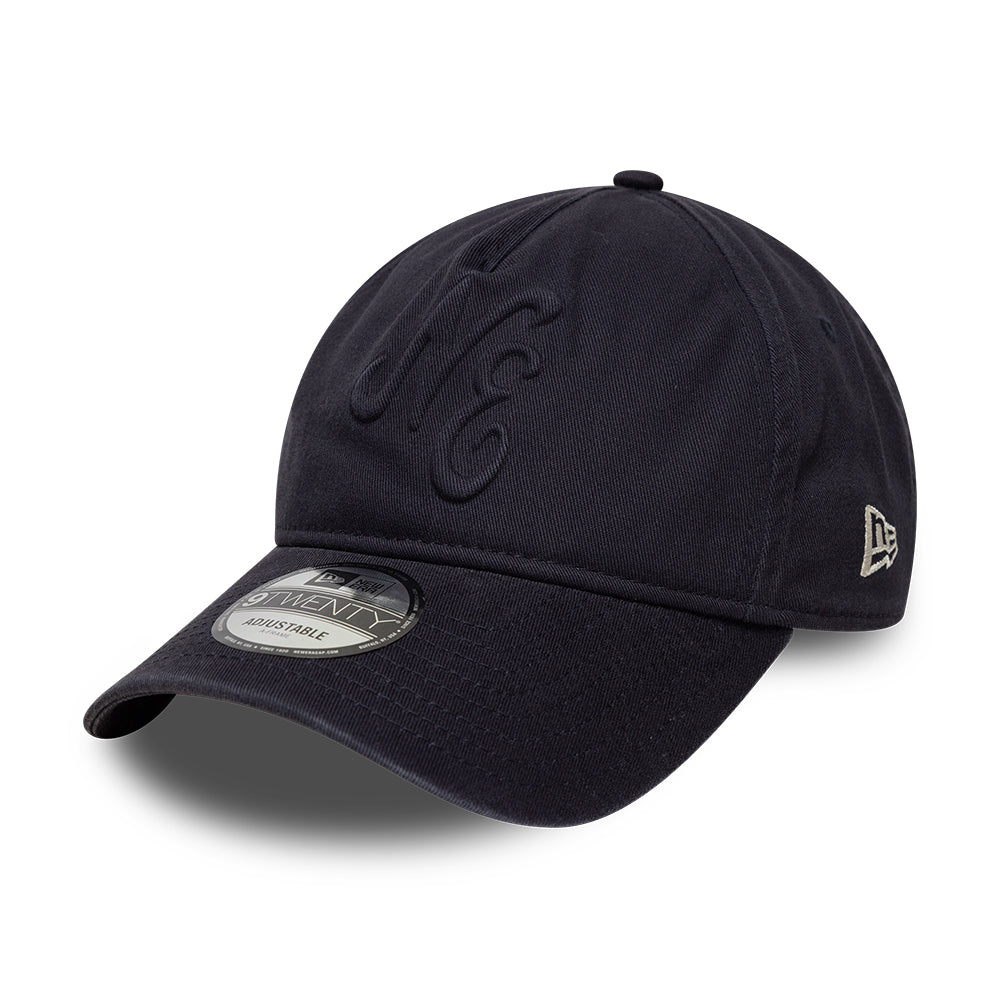 Casquette 9TWENTY NE Embossed A-Frame bleu marine sur bleu marine NEW ERA