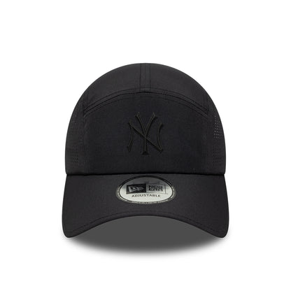 Casquette 5 Panel MLB Tech Midi Runner New York Yankees noir sur noir NEW ERA