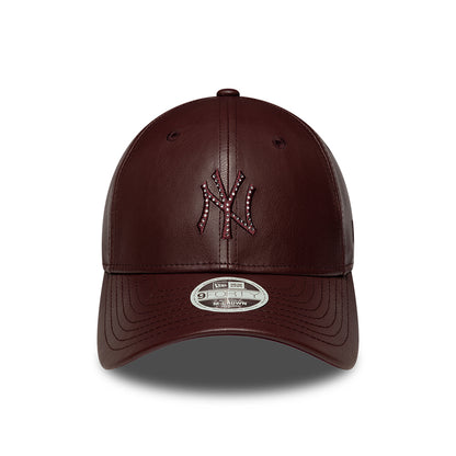 Casquette Femme 9FORTY M-Crown MLB Diamante PU New York Yankees bordeaux NEW ERA