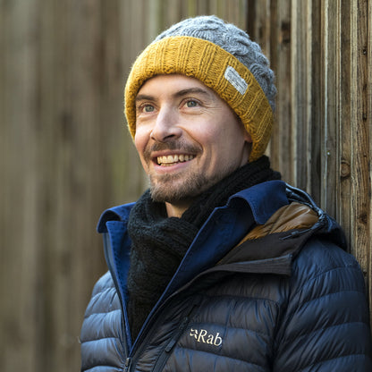 Bonnet à Revers et à Torsades Bicolore gris-jaune KUSAN