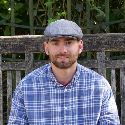 Casquette Plate à Chevrons gris JAXON & JAMES - VENTE EN GROS