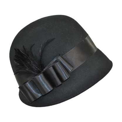 Chapeau Cloche Chloe noir SUR LA TÊTE