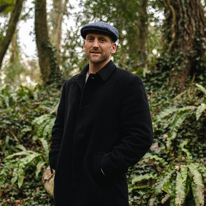 Casquette Plate en Tweed du Donegal Épais à Chevrons Dunmore bleu marine-noir JAXON & JAMES