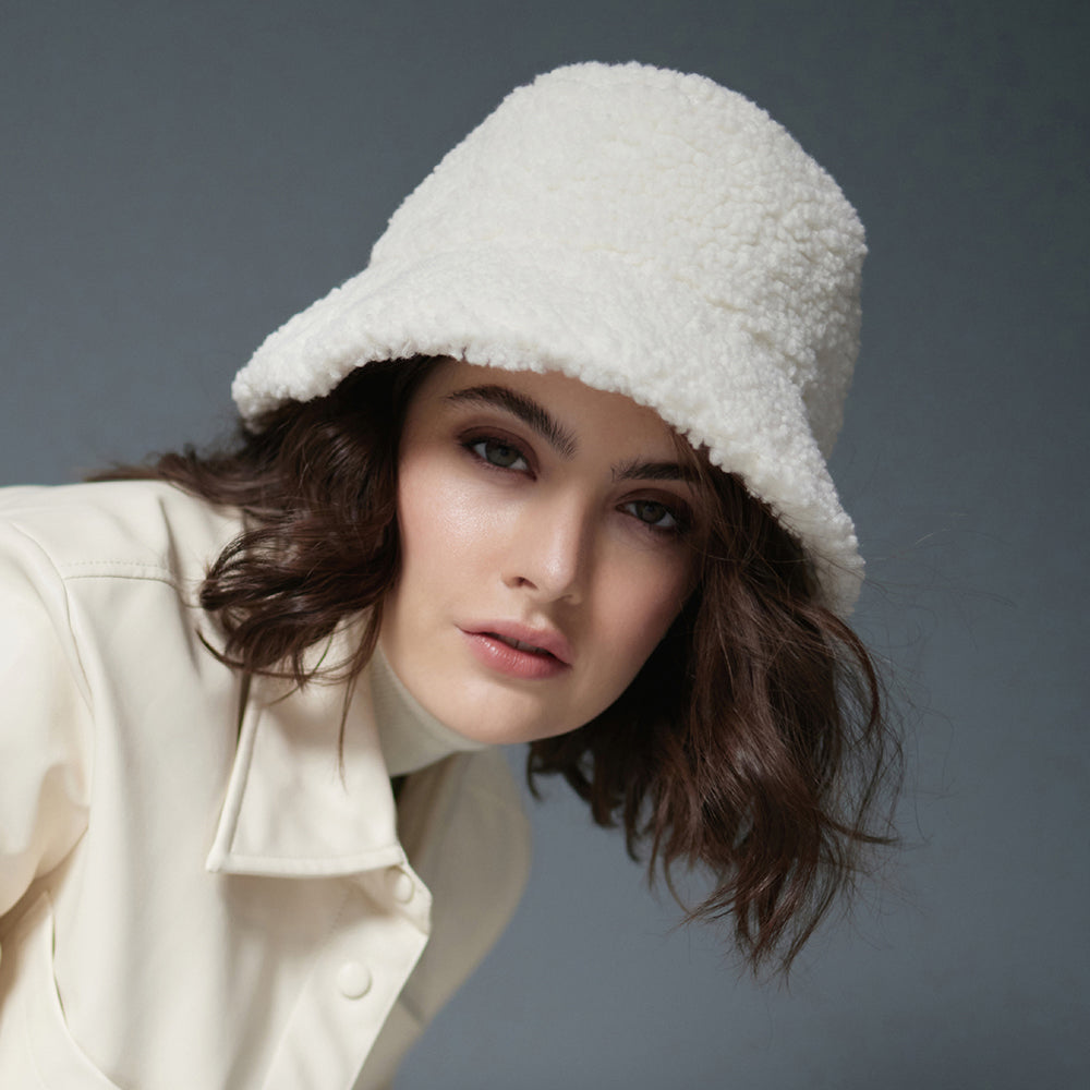 Chapeau Bob Réversible en Sherpa blanc cassé SEEBERGER