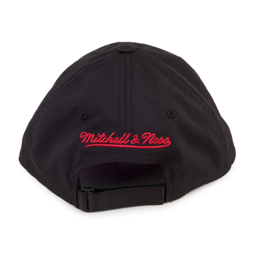 Casquette Strapback Light & Dry Chicago Bulls noir MITCHELL & NESS
