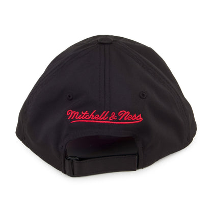 Casquette Strapback Light & Dry Chicago Bulls noir MITCHELL & NESS