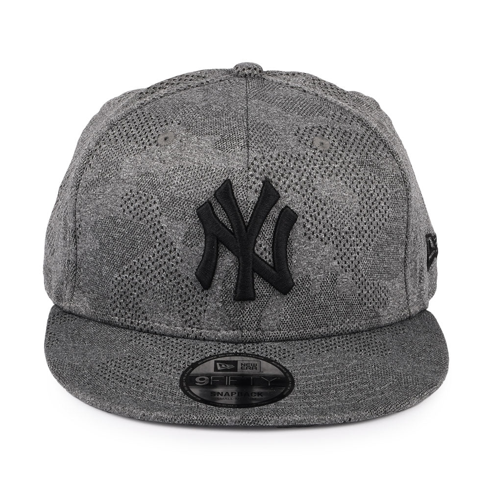 Casquette Snapback 9FIFTY MLB Engineered Plus New York Yankees noir-gris NEW ERA