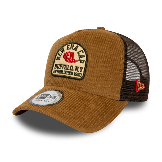 Casquette Trucker en Velours Côtelé Fabric Patch marron clair NEW ERA