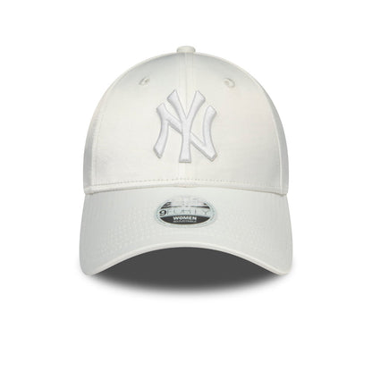 Casquette Femme 9FORTY MLB Satin New York Yankees blanc NEW ERA