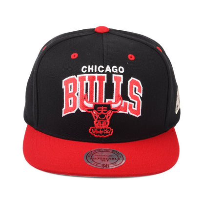 Casquette Snapback NBA HWC Team Arch Chicago Bulls noir-rouge MITCHELL & NESS