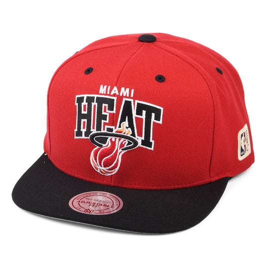 Casquette Snapback NBA HWC Team Arch Miami Heat rouge-noir MITCHELL & NESS
