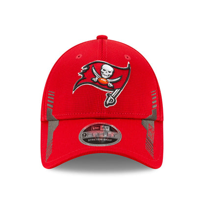 Casquette 9FORTY NFL Sideline Home Tampa Bay Buccaneers rouge-noir NEW ERA