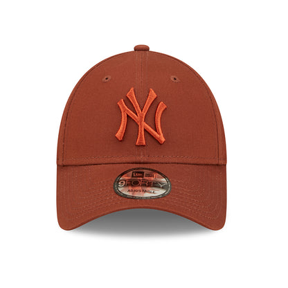 Casquette 9FORTY New York Yankees MLB League Essential marron-rouille NEW ERA