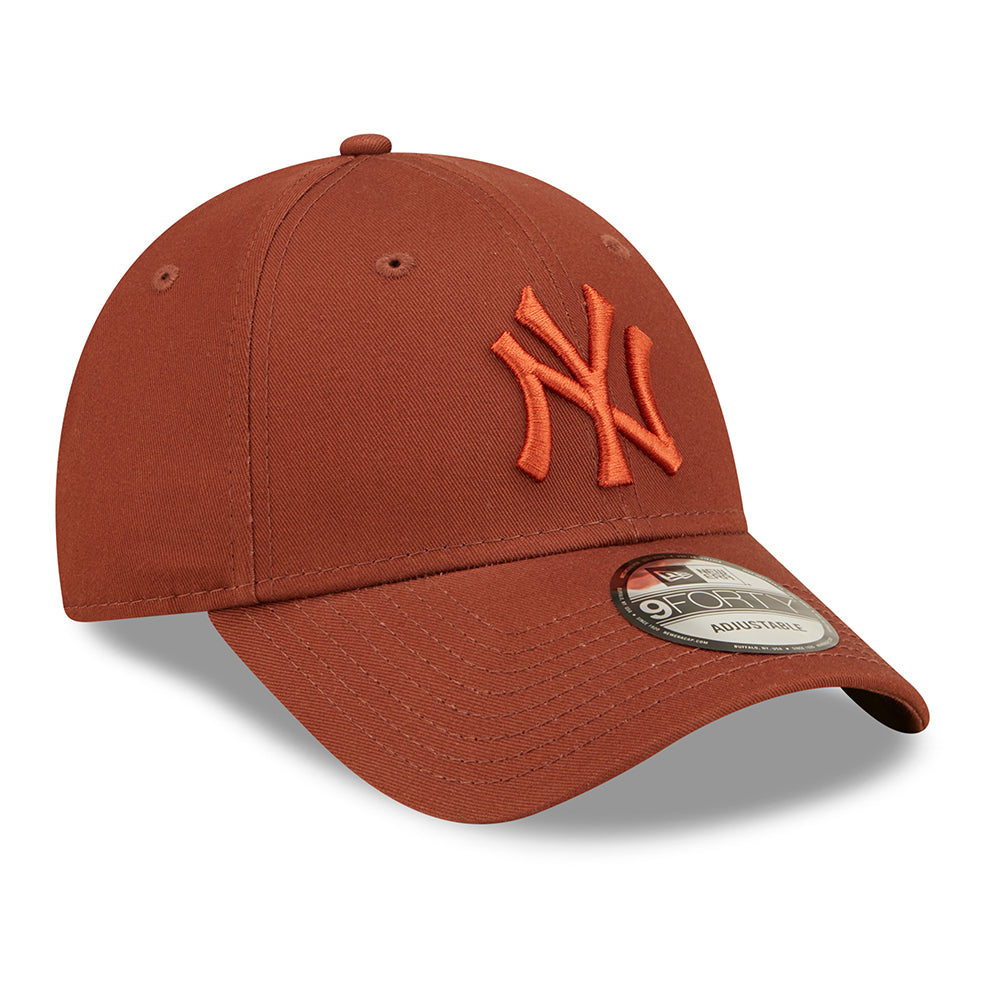 Casquette 9FORTY New York Yankees MLB League Essential marron-rouille NEW ERA