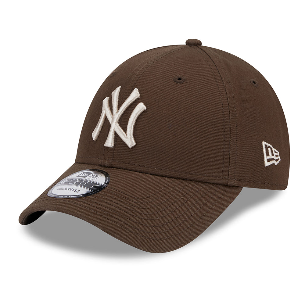 Casquette 9FORTY New York Yankees MLB League Essential marron-pierre NEW ERA