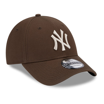 Casquette 9FORTY New York Yankees MLB League Essential marron-pierre NEW ERA